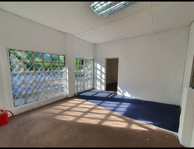 120M² RETAIL TO LET IN UMHLALI